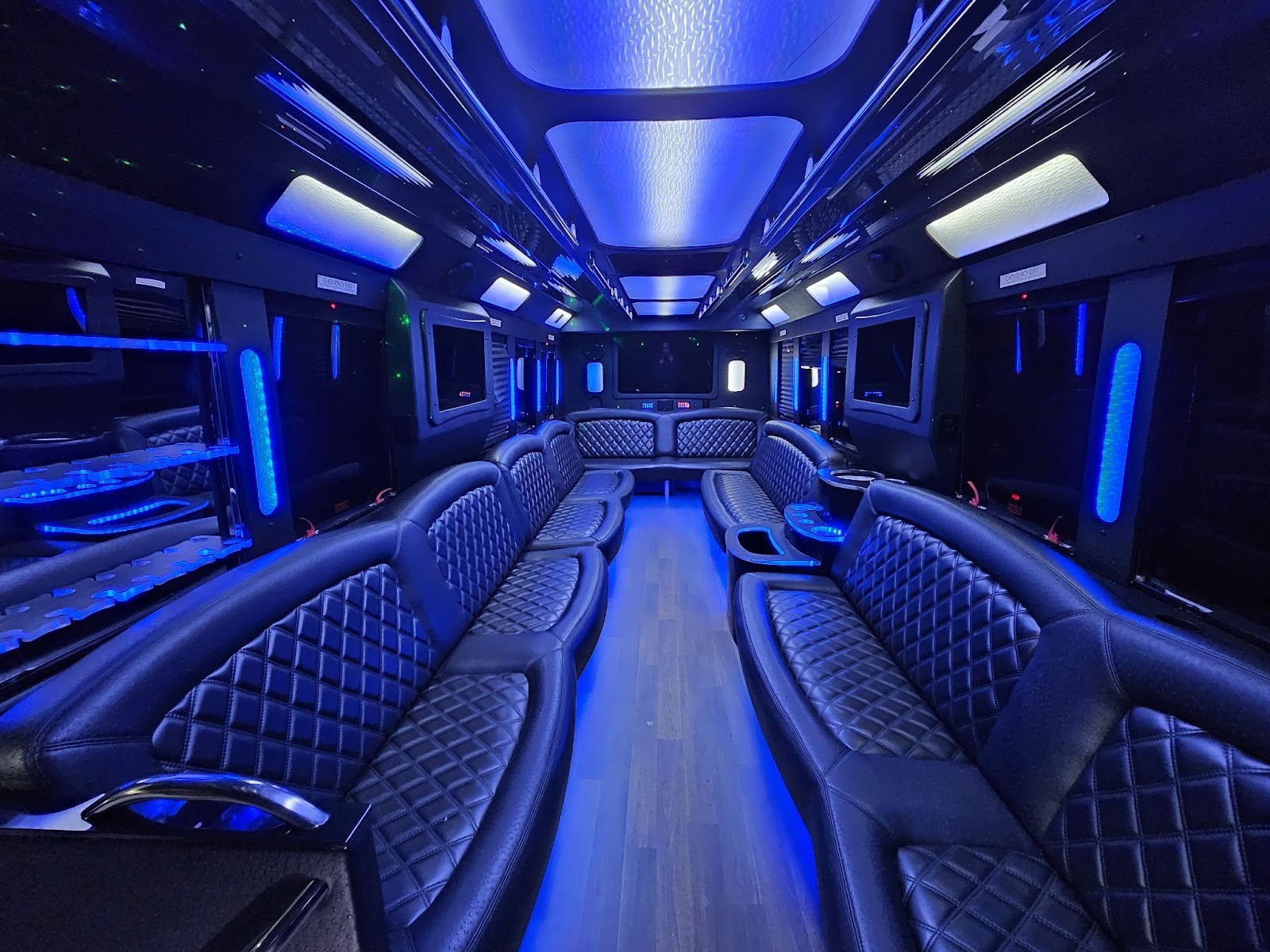 Experience First-Class Travel with Thornhill Limo